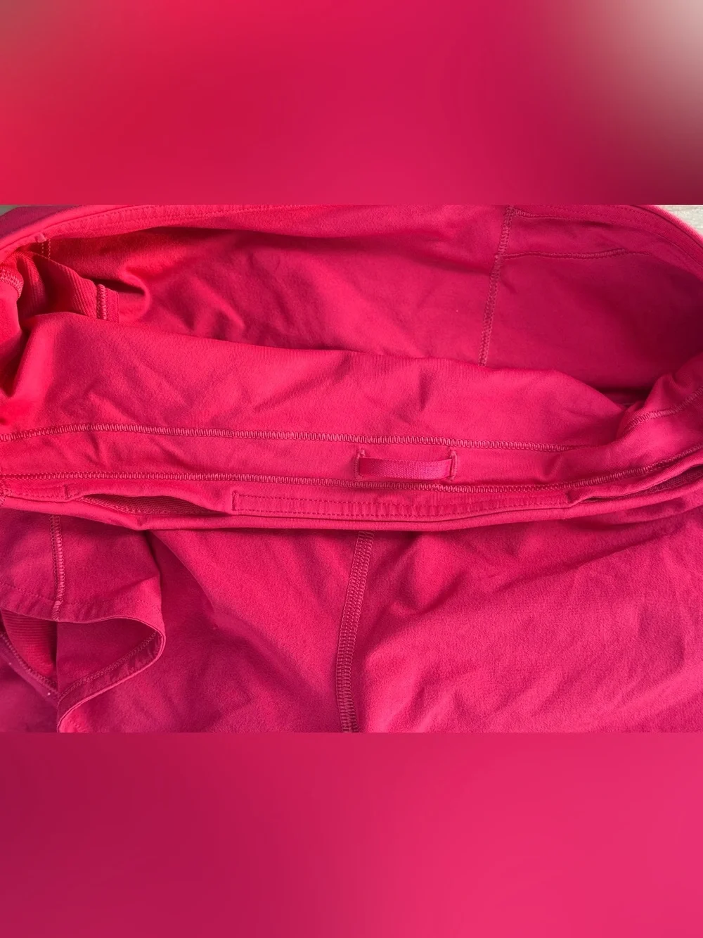 lululemon athletica Women's Speed Up Shorts 2.5 inseam. Size 8. Like new. Red.